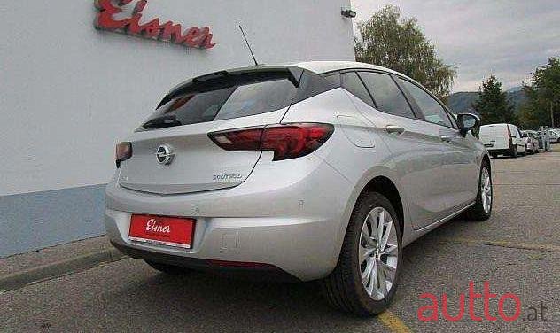 2019' Opel Astra photo #1