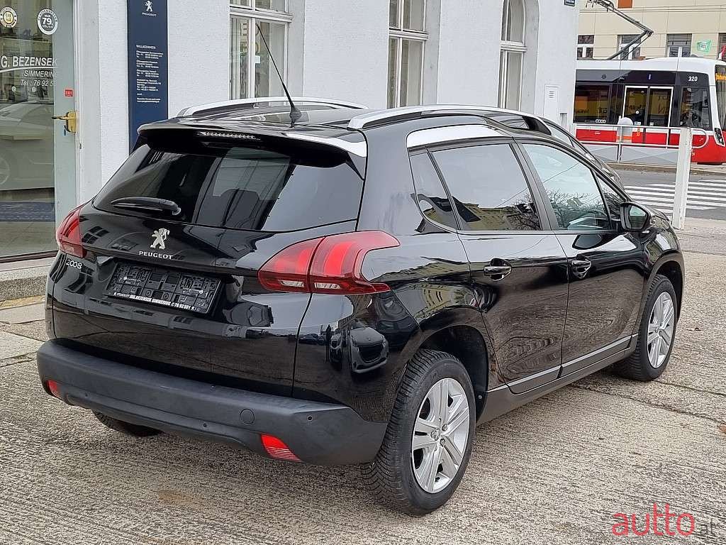 2018' Peugeot 2008 photo #2