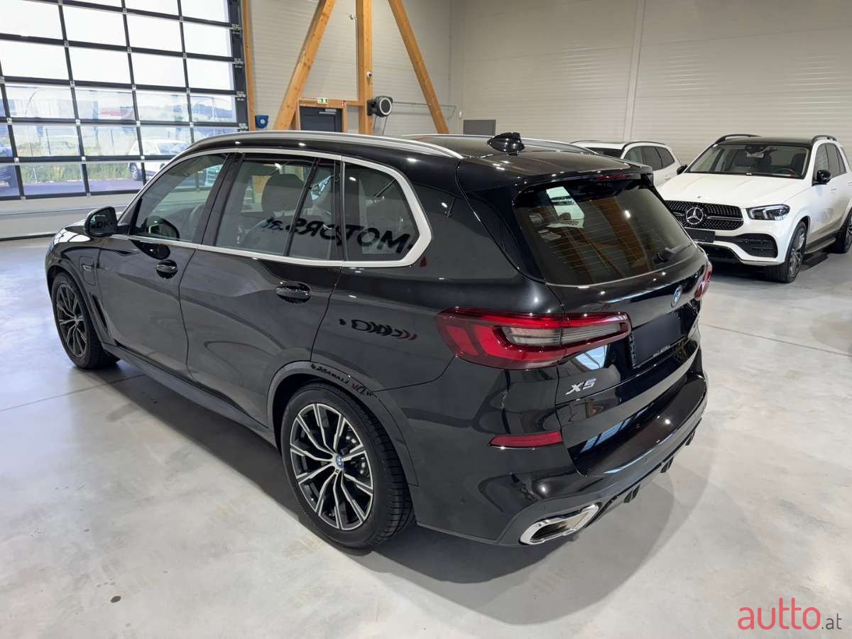 2023' BMW X5 photo #5