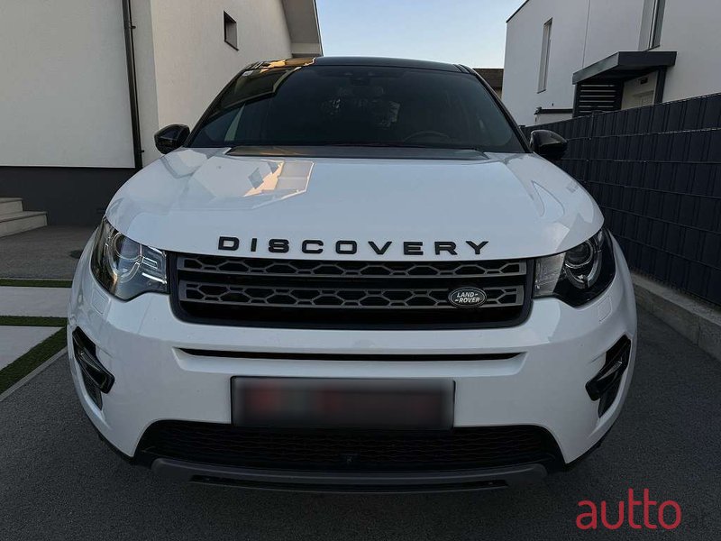 2018' Land Rover Discovery Sport photo #1