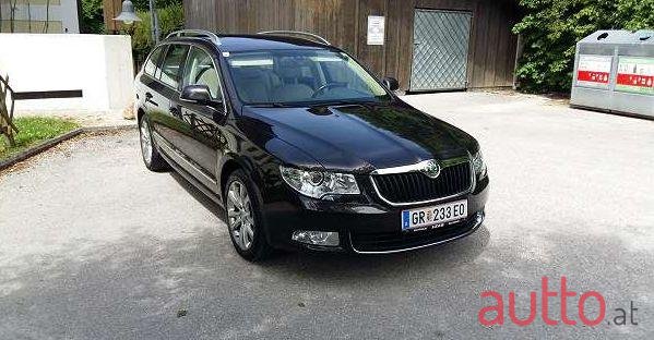 2010' Skoda Superb photo #1