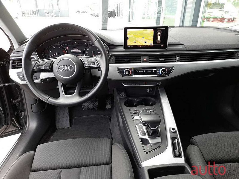 2019' Audi A4 photo #2