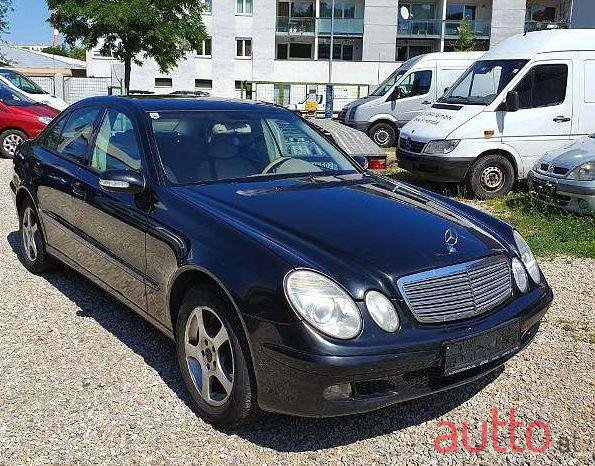 2005' Mercedes-Benz E-Klasse photo #1