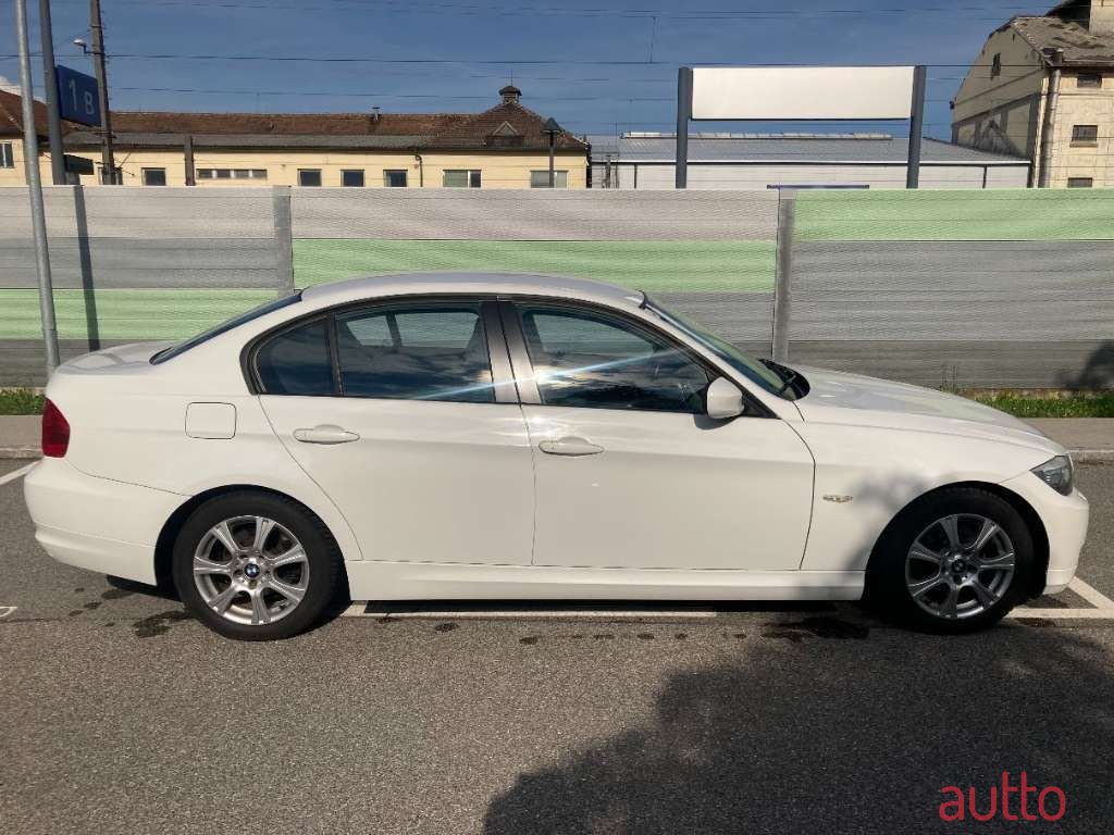 2010' BMW 3Er-Reihe photo #4