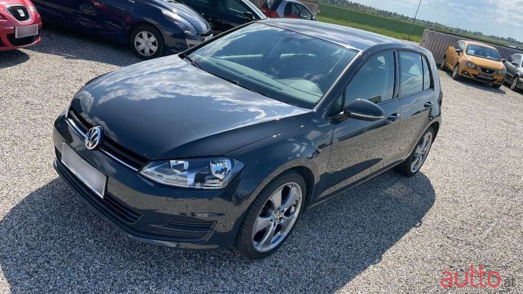 2013' Volkswagen Golf photo #6