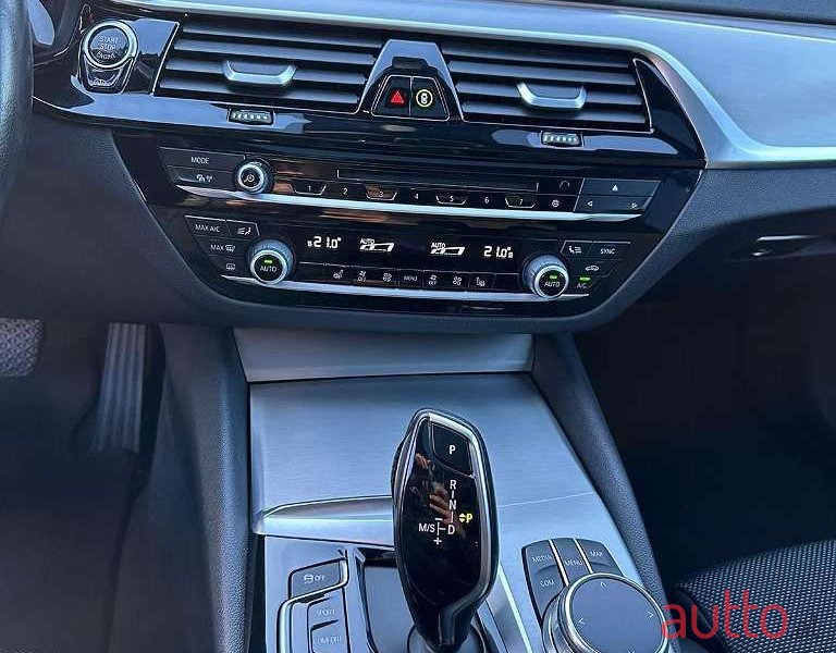 2017' BMW 5Er-Reihe photo #6