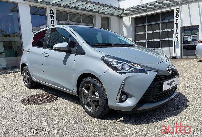 2019' Toyota Yaris photo #1
