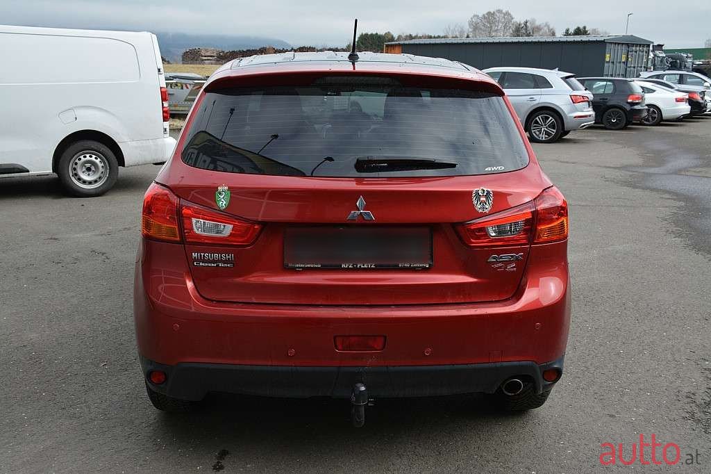 2014' Mitsubishi ASX photo #5