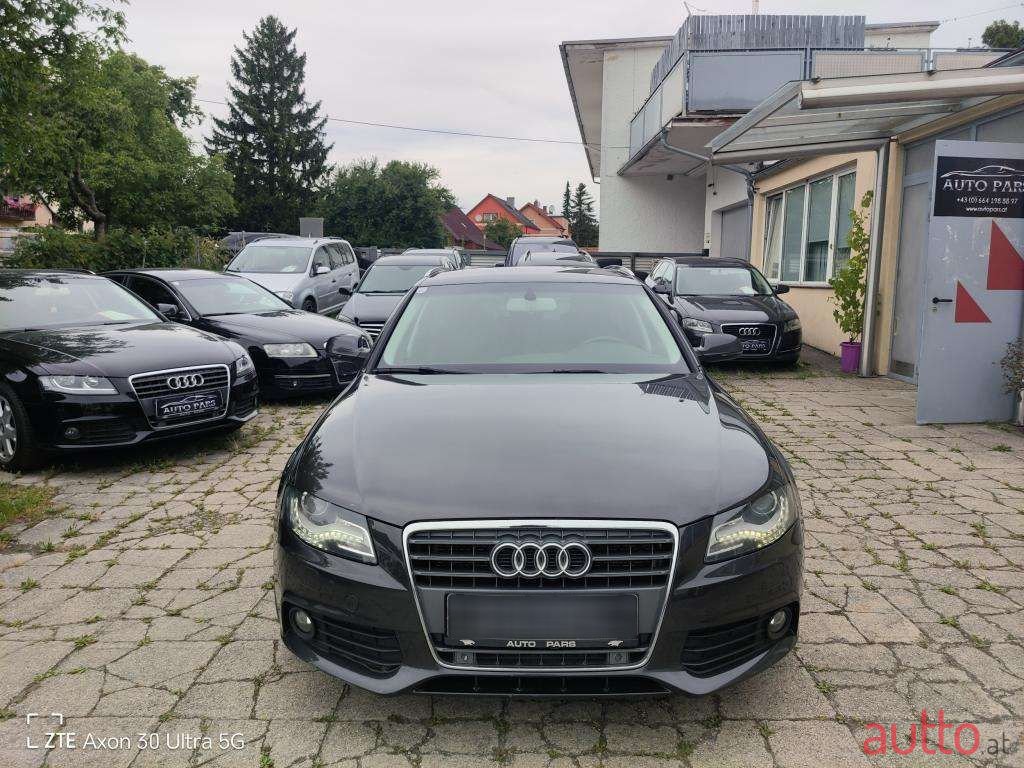 2011' Audi A4 photo #2