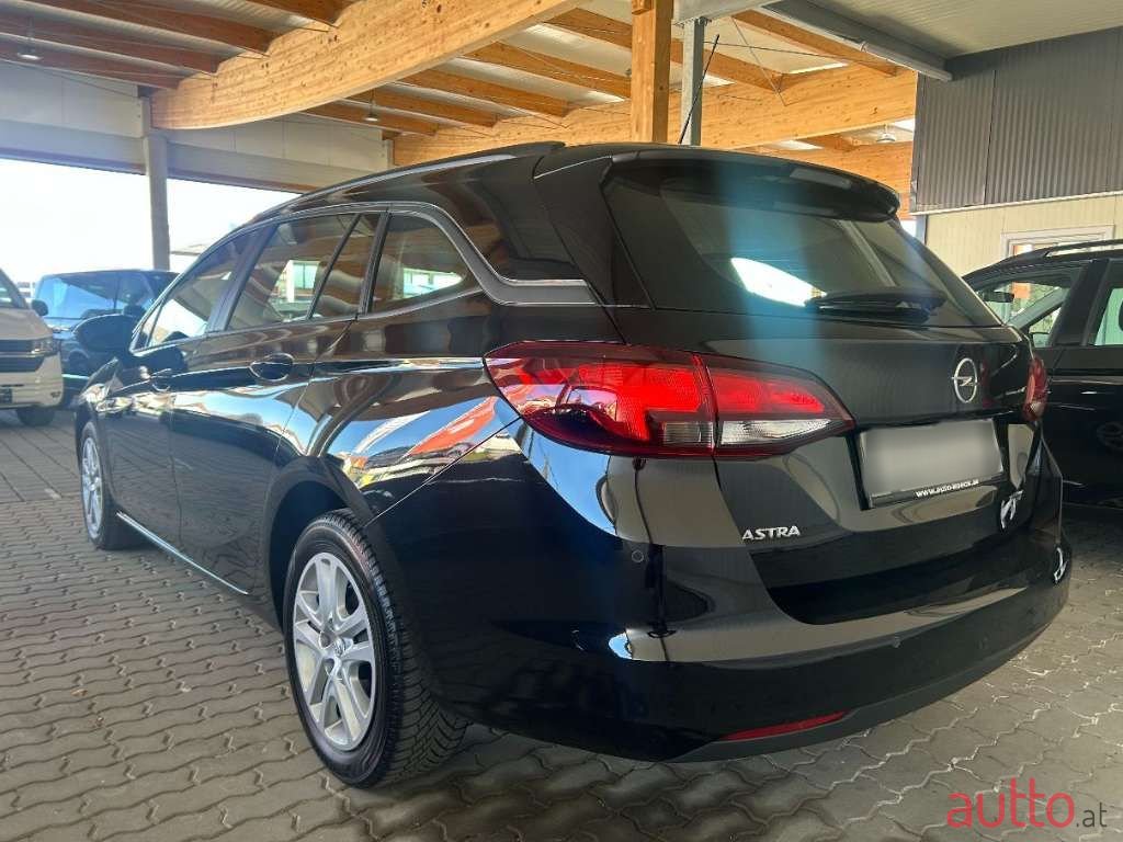 2022' Opel Astra photo #6
