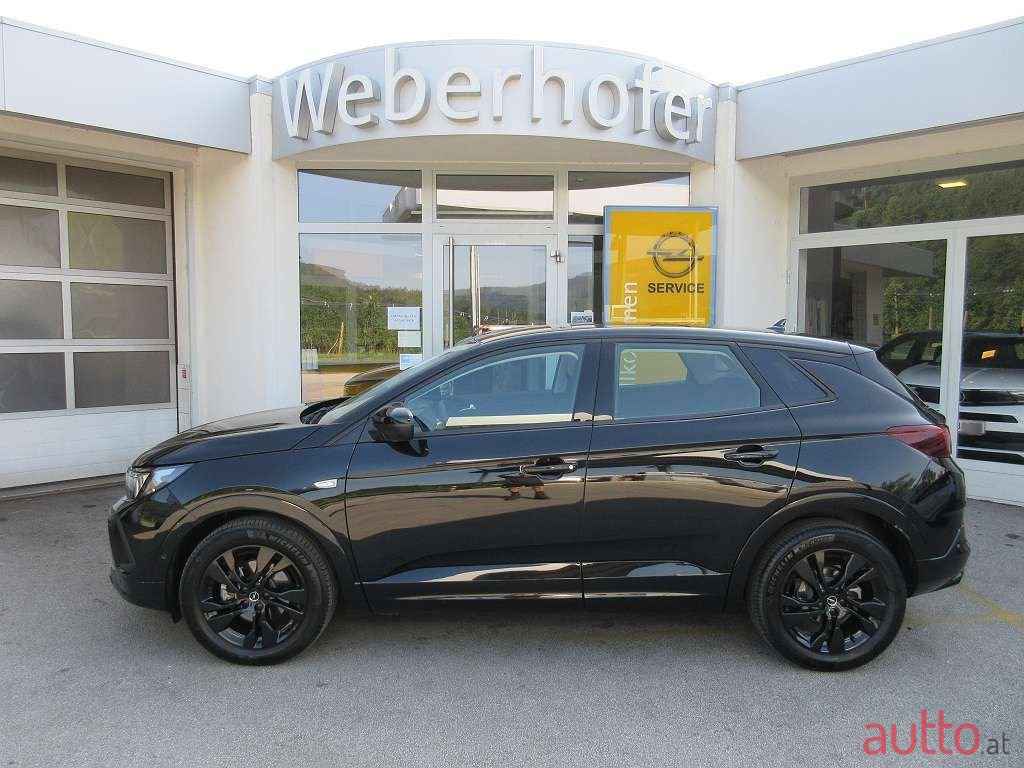 2024' Opel Grandland photo #1