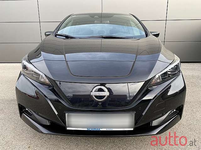 2023' Nissan Leaf photo #2