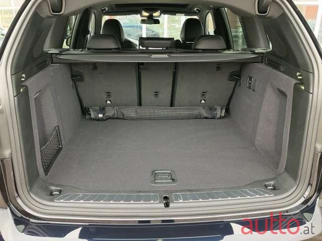 2024' BMW iX3 photo #2