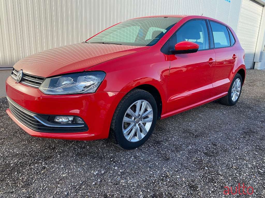 2016' Volkswagen Polo photo #1