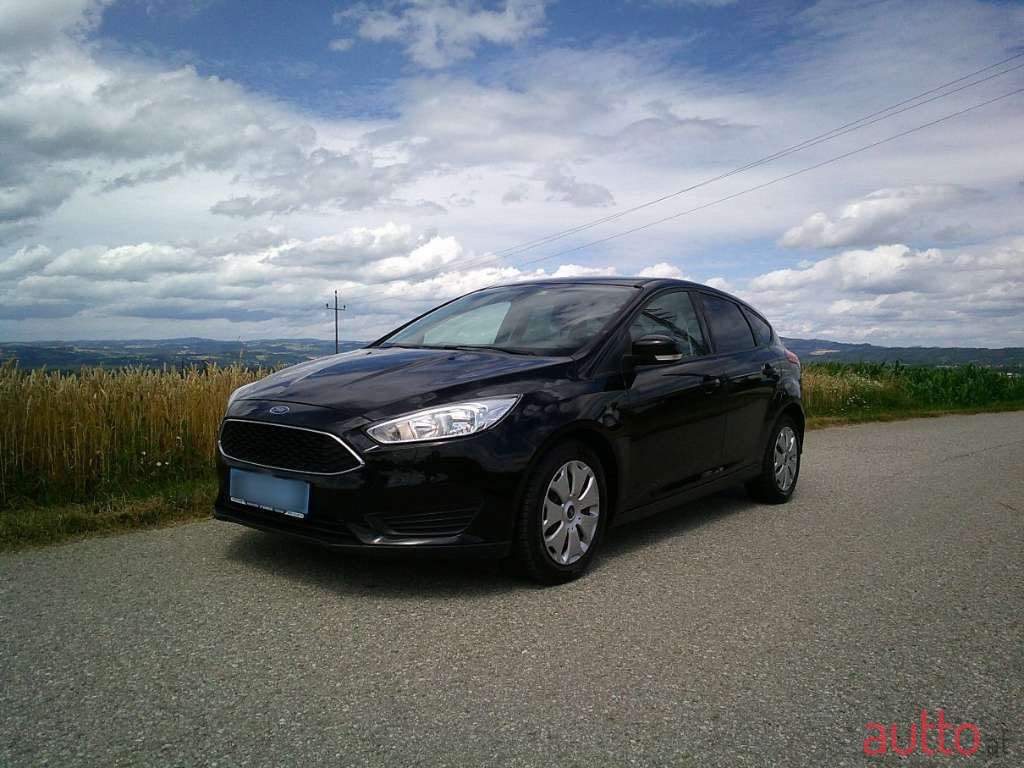 2016' Ford Focus photo #6