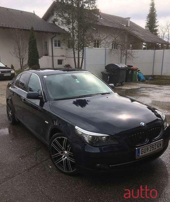 2008' BMW 5Er-Reihe photo #2