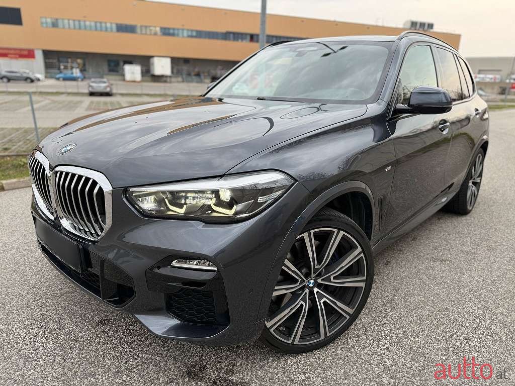 2019' BMW X5 photo #1
