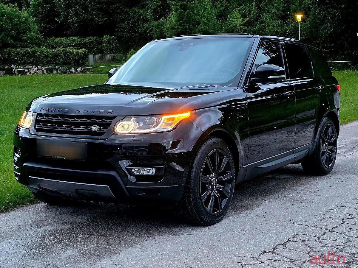 2017' Land Rover Range Rover Sport photo #4