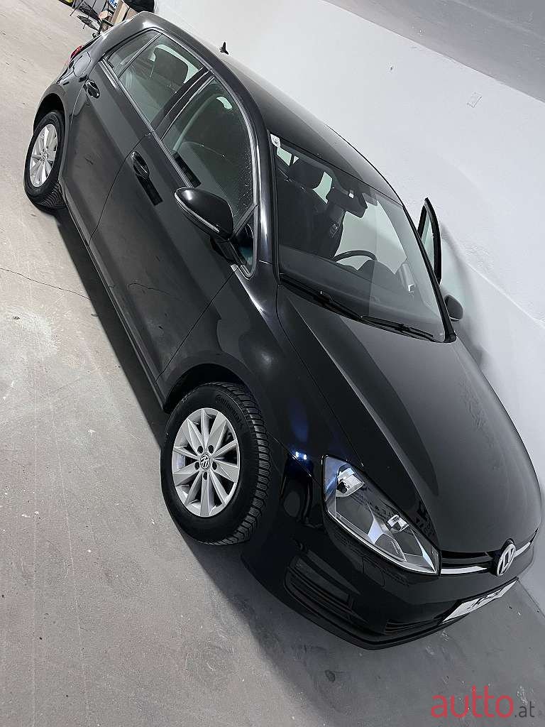 2016' Volkswagen Golf photo #6