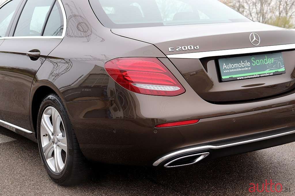 2016' Mercedes-Benz E-Klasse photo #3