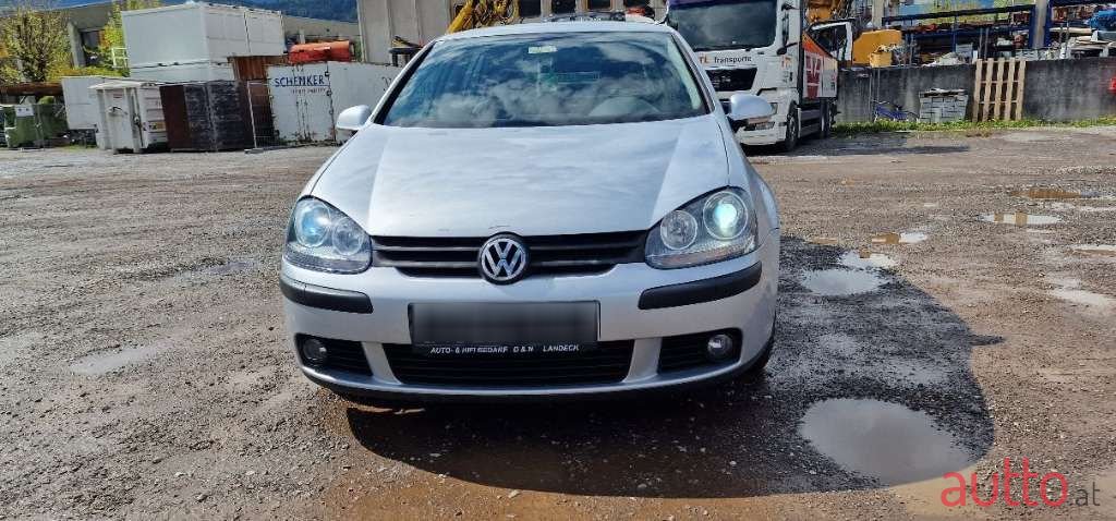 2005' Volkswagen Golf photo #1