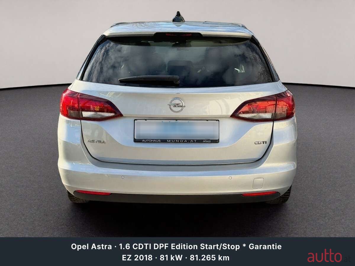 2018' Opel Astra photo #6
