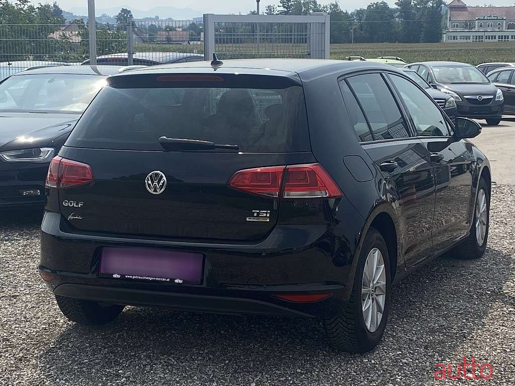 2013' Volkswagen Golf photo #4