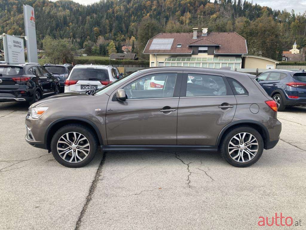 2018' Mitsubishi ASX photo #3