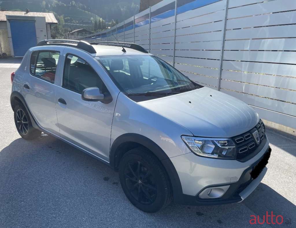 2021' Dacia Sandero photo #1