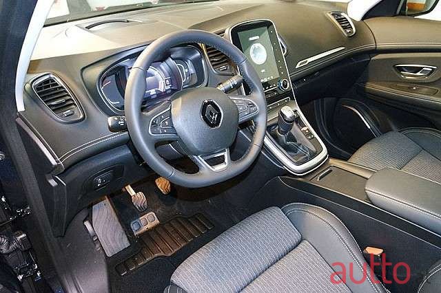 2022' Renault Scenic photo #4