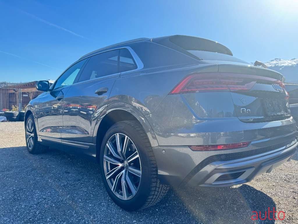 2018' Audi Q8 photo #5