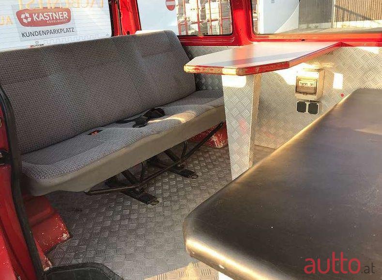 1993' Volkswagen Transporter T4 photo #1