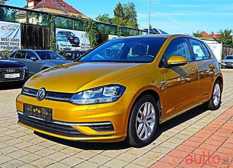 2018' Volkswagen Golf photo #1