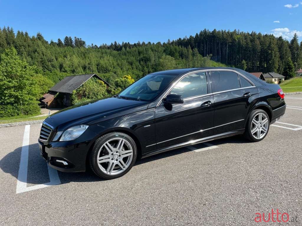 2009' Mercedes-Benz E-Klasse photo #1