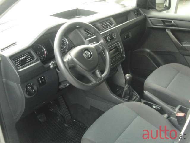 2016' Volkswagen Caddy photo #5