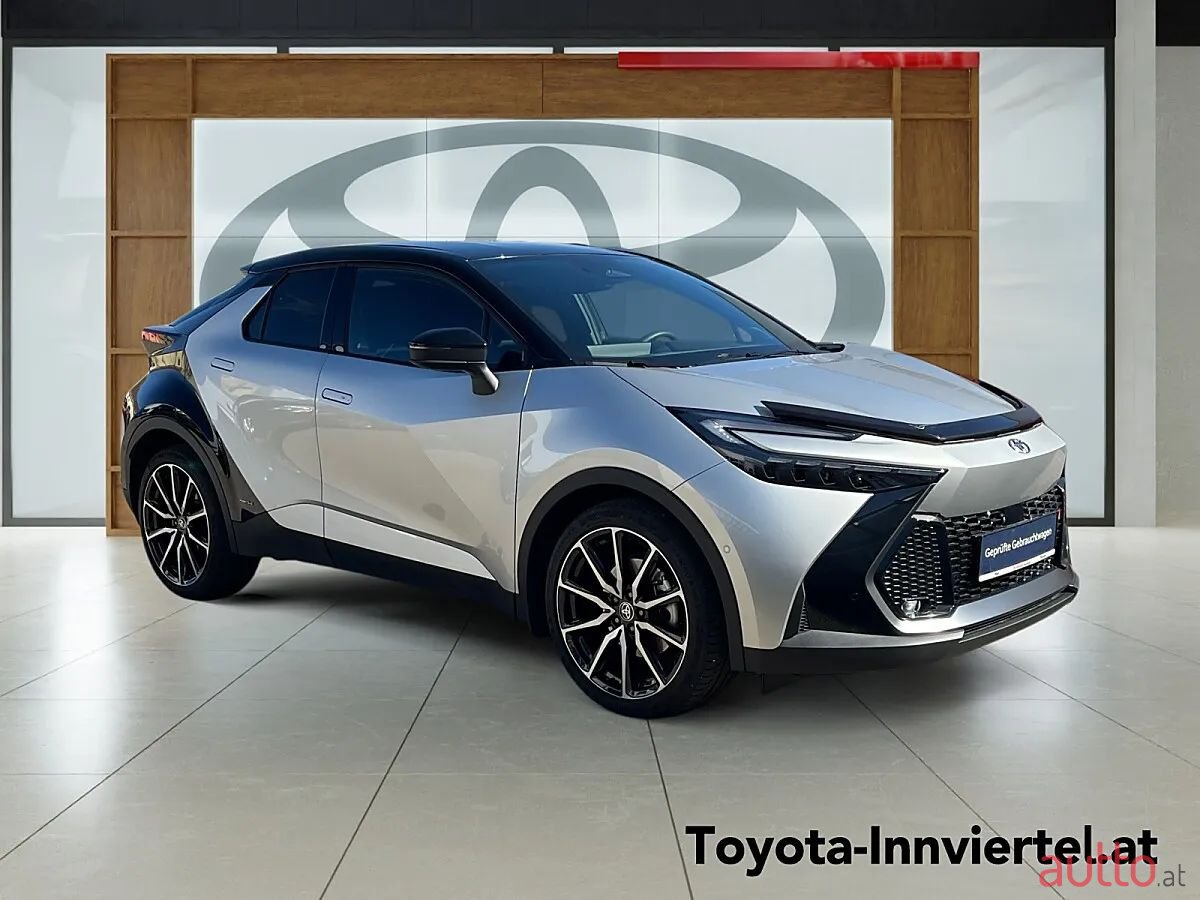 2023' Toyota C-HR photo #1