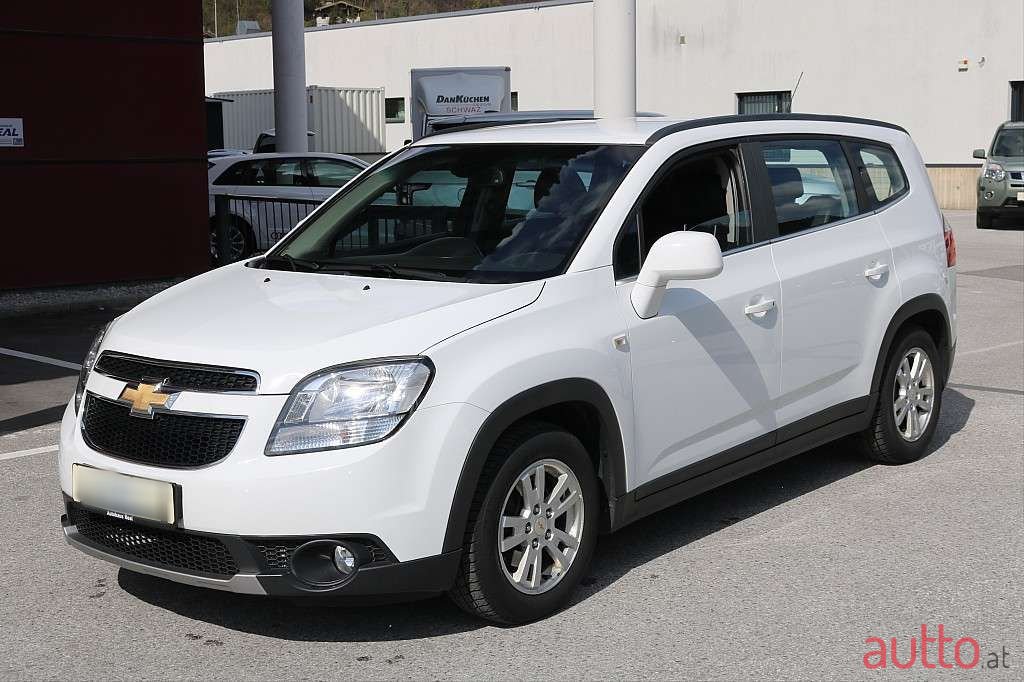 2012' Chevrolet Orlando photo #2