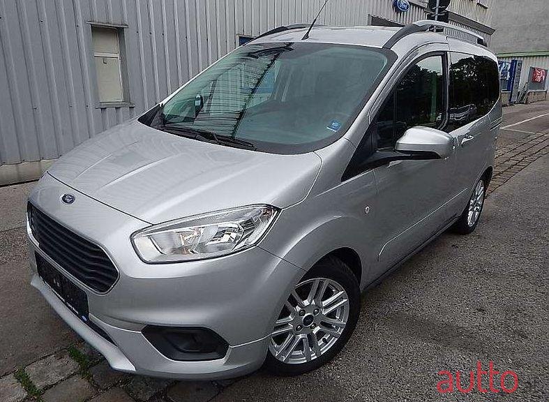 2018' Ford Tourneo photo #2