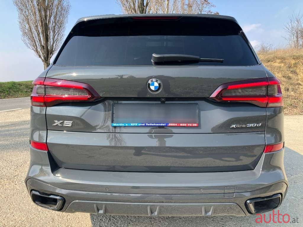2022' BMW X5 photo #6