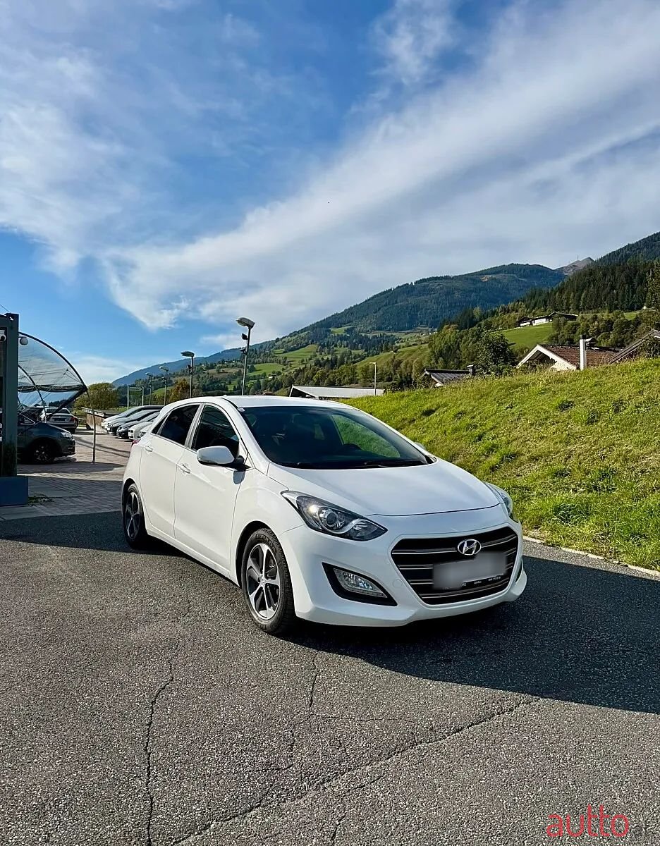 2016' Hyundai i30 photo #3