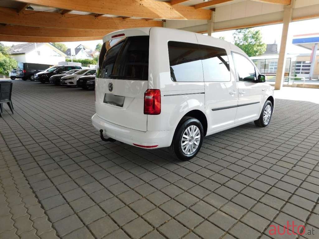 2016' Volkswagen Caddy photo #4