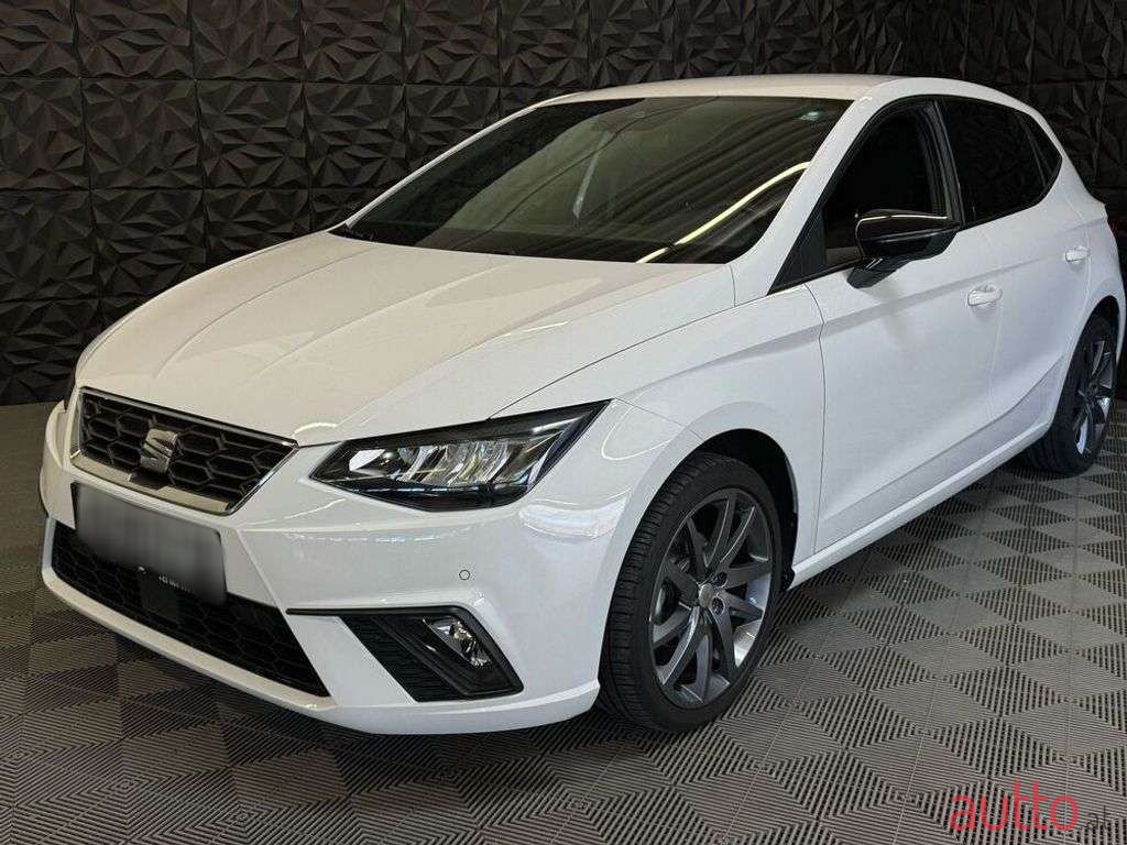 2022' SEAT Ibiza photo #1