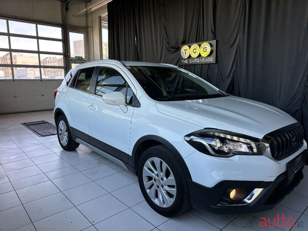 2019' Suzuki SX4 S-Cross photo #3