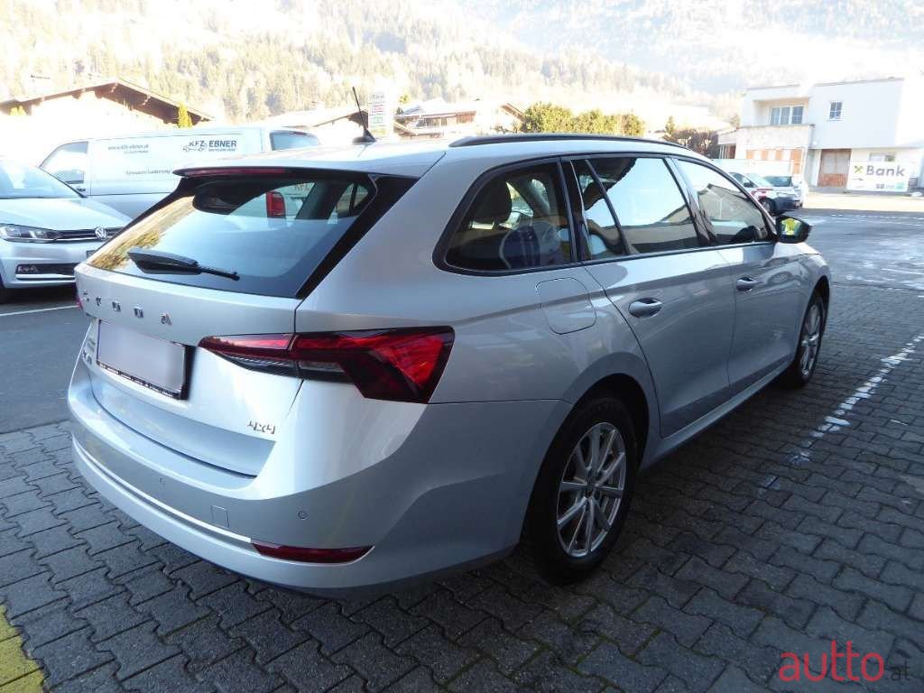 2021' Skoda Octavia photo #5
