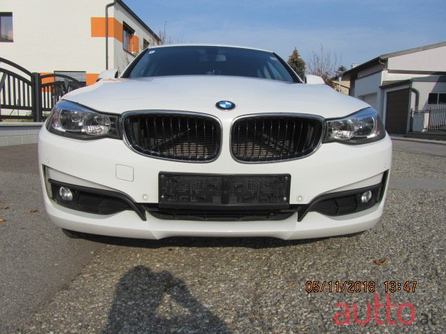 2014' BMW 3 Series GT 318 photo #5