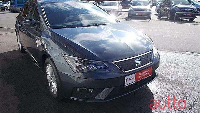 2019' SEAT Leon photo #1