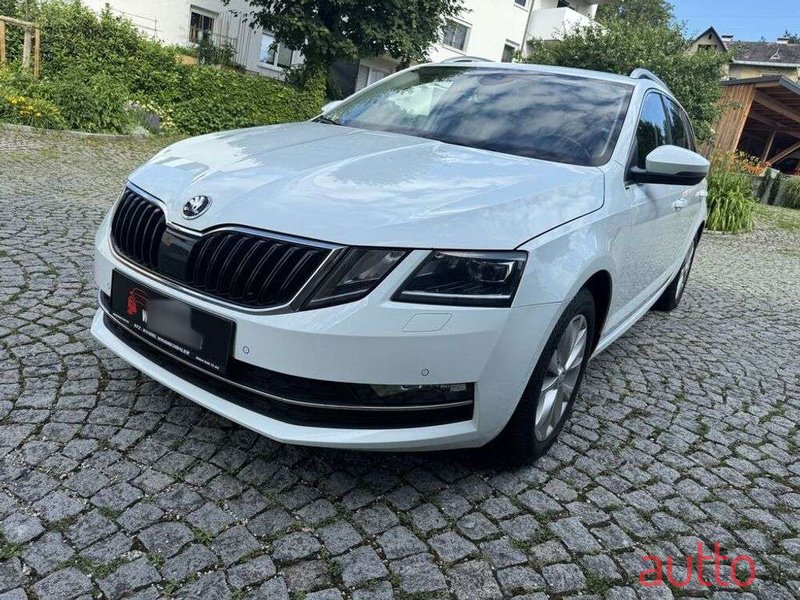 2019' Skoda Octavia photo #5