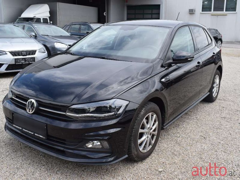 2020' Volkswagen Polo photo #1