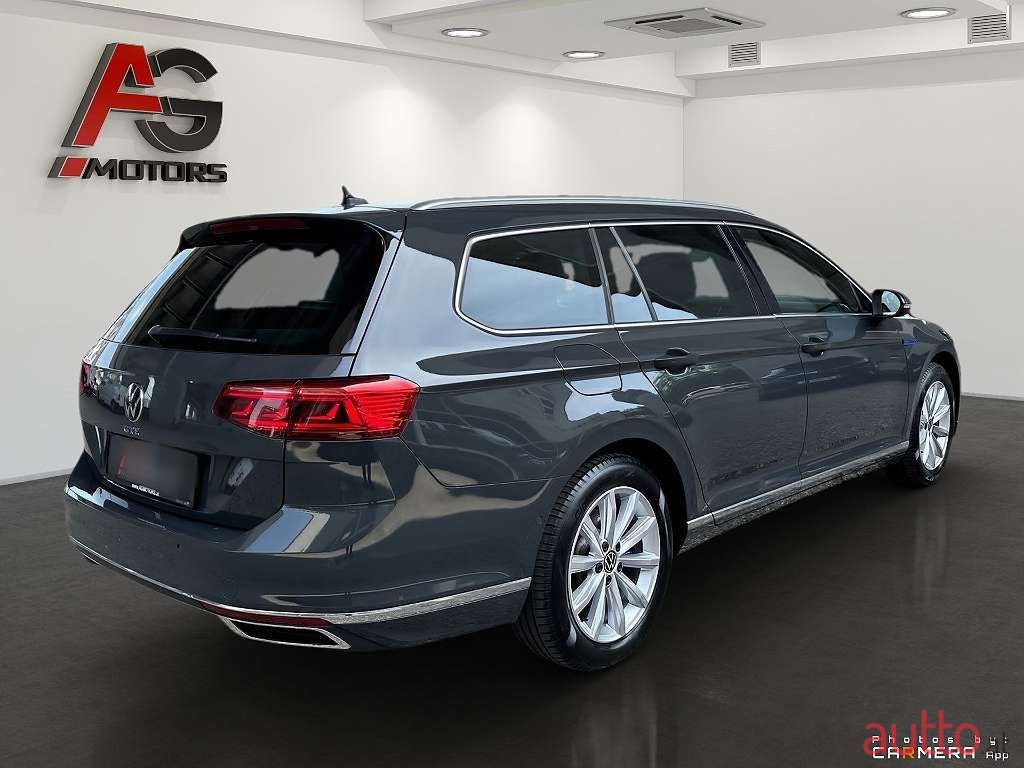 2021' Volkswagen Passat photo #5