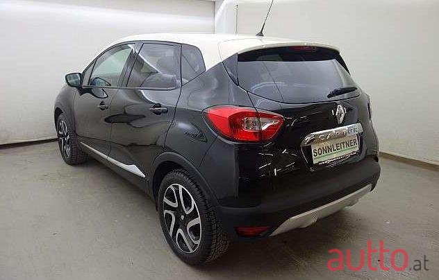 2015' Renault Captur photo #2